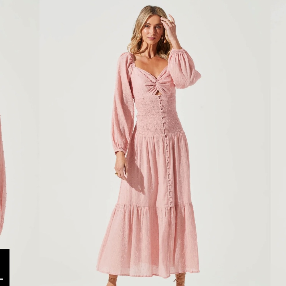 ASTR the Label - Dusty Pink Long Sleeve Twist Bust Dress